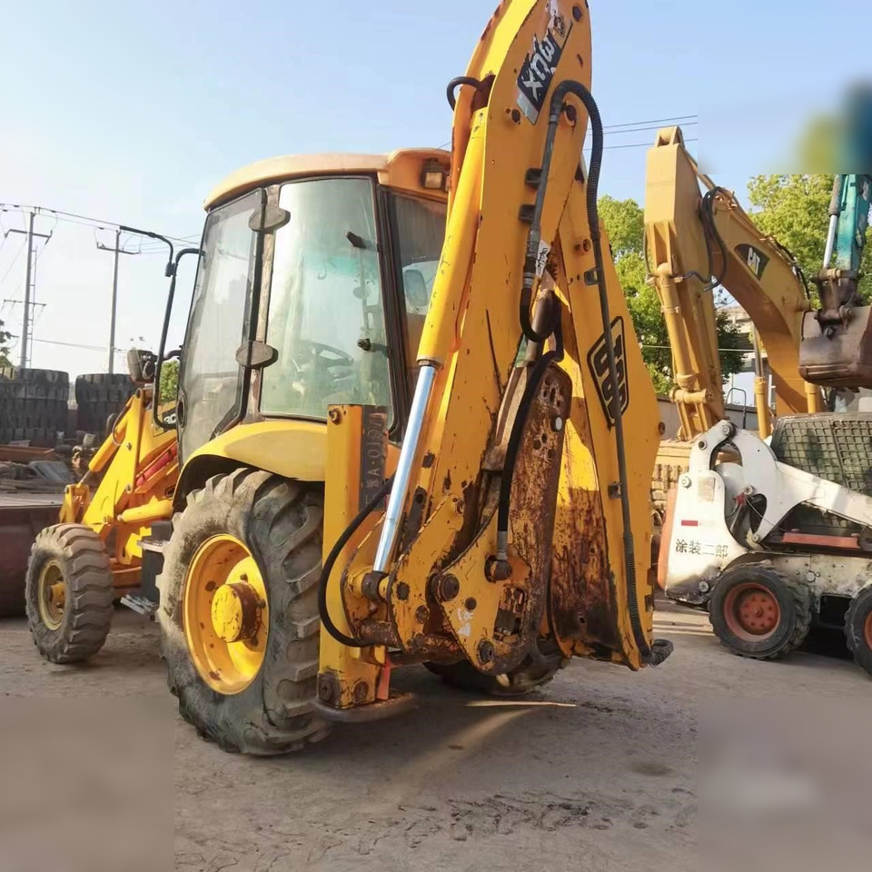 JCB 3CX - Rýpadlo-nakladač: obrázok 4 JCB 3CX - Rýpadlo-nakladač: obrázok 4