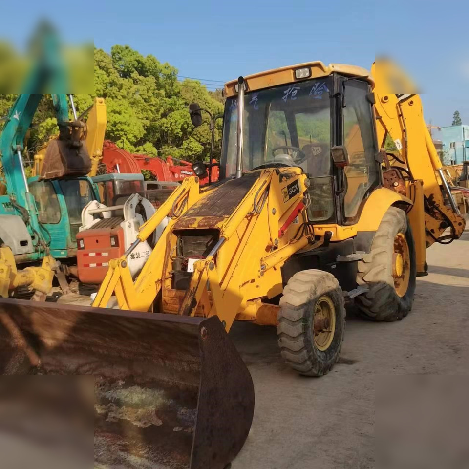 JCB 3CX - Rýpadlo-nakladač: obrázok 1 JCB 3CX - Rýpadlo-nakladač: obrázok 1
