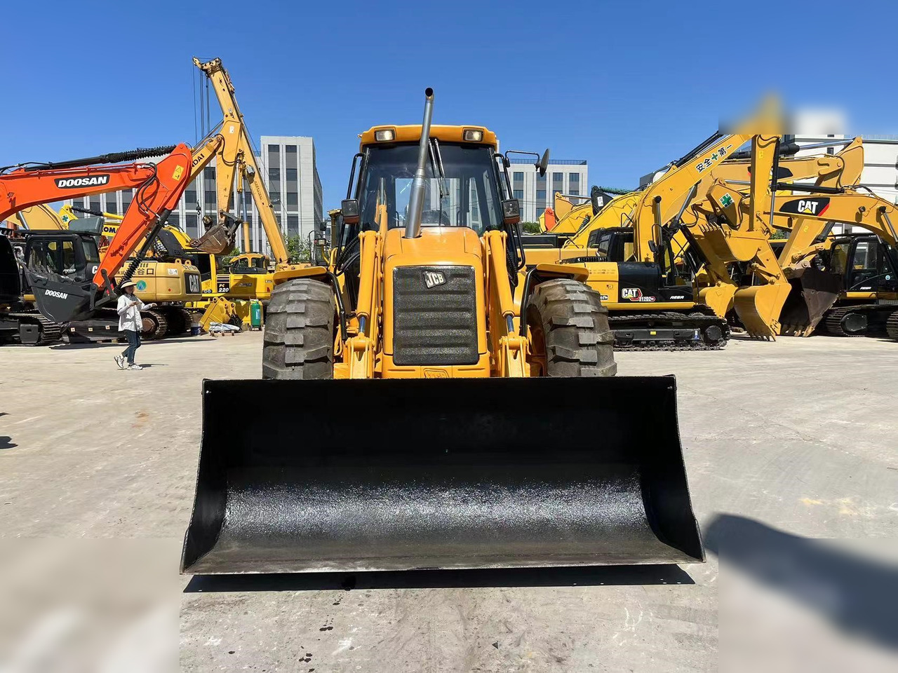 JCB 4CX - Rýpadlo-nakladač: obrázok 2 JCB 4CX - Rýpadlo-nakladač: obrázok 2