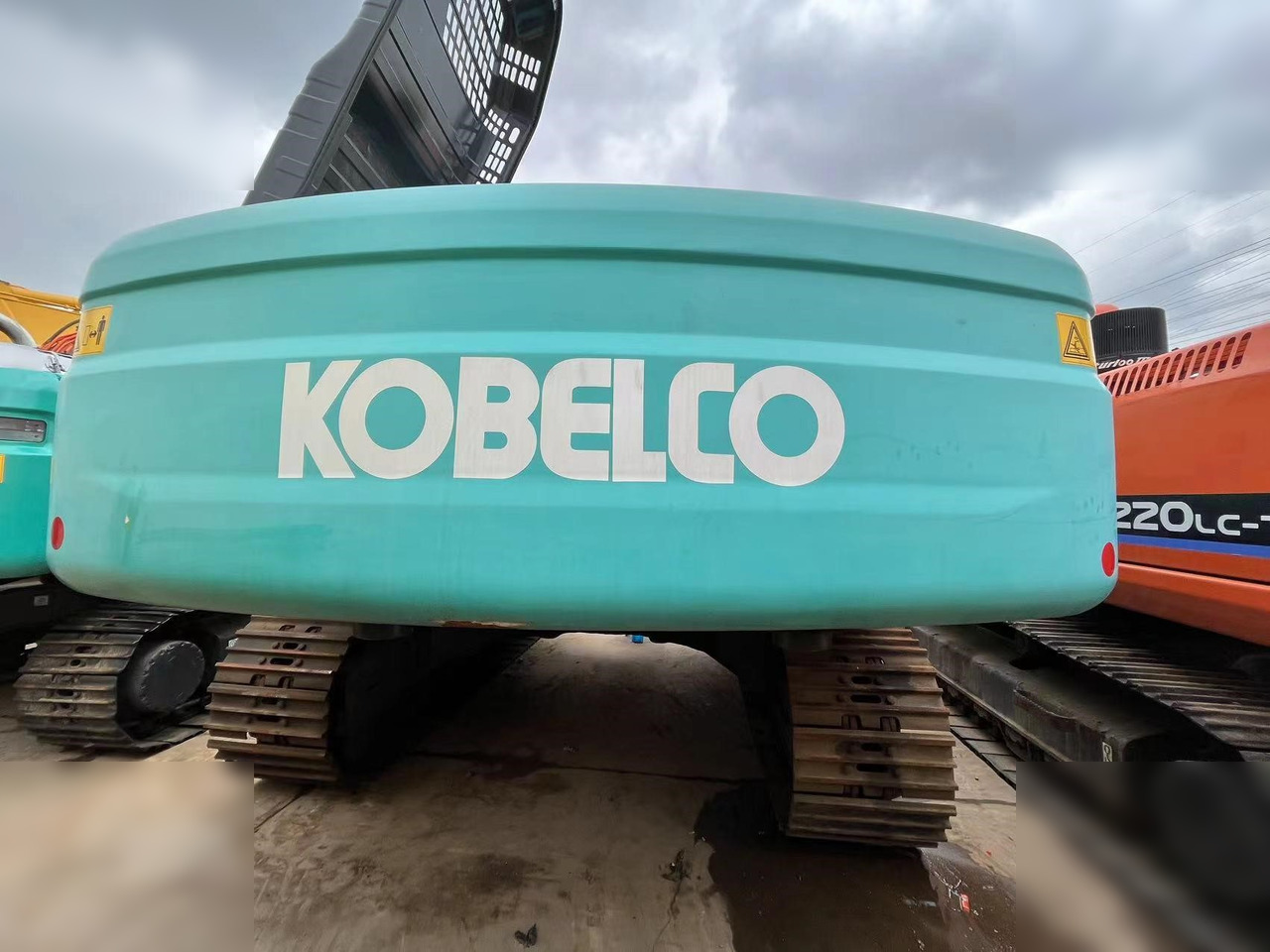 KOBELCO SK350D - Pásové rýpadlo: obrázok 2 KOBELCO SK350D - Pásové rýpadlo: obrázok 2