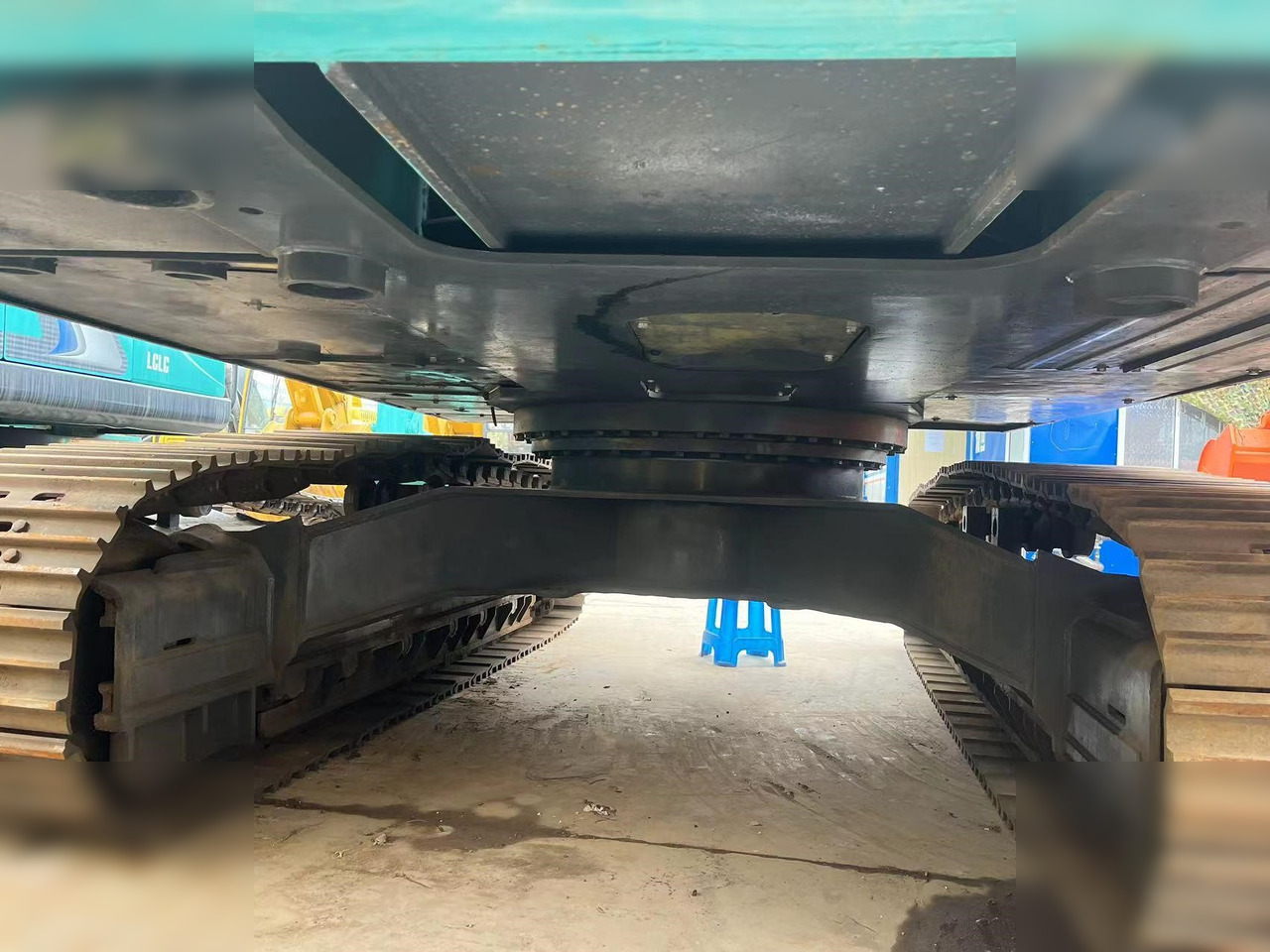 KOBELCO SK350D - Pásové rýpadlo: obrázok 5 KOBELCO SK350D - Pásové rýpadlo: obrázok 5