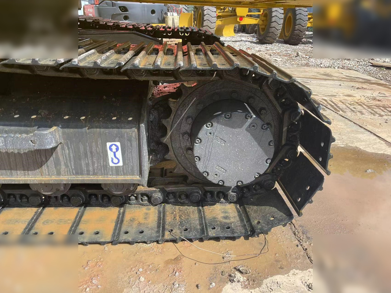 KOMATSU PC120-8 - Pásové rýpadlo: obrázok 5 KOMATSU PC120-8 - Pásové rýpadlo: obrázok 5