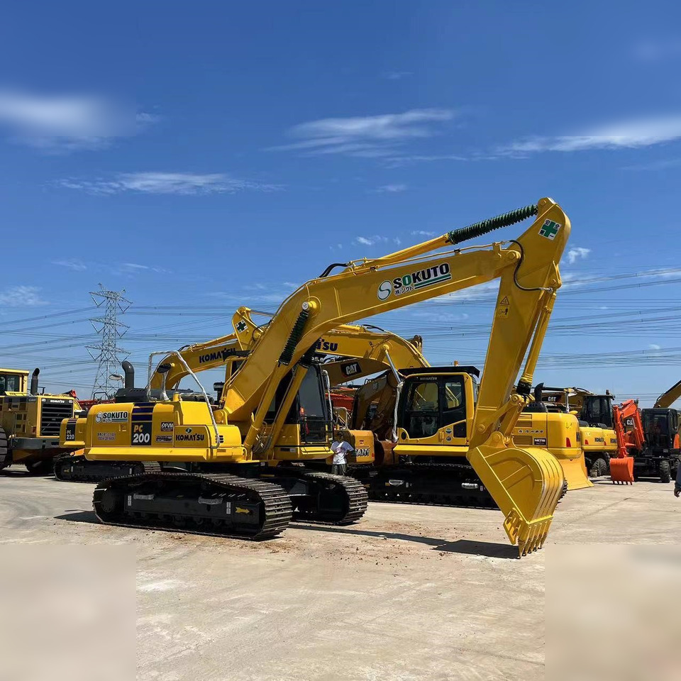 KOMATSU PC200-8 - Pásové rýpadlo: obrázok 1 KOMATSU PC200-8 - Pásové rýpadlo: obrázok 1
