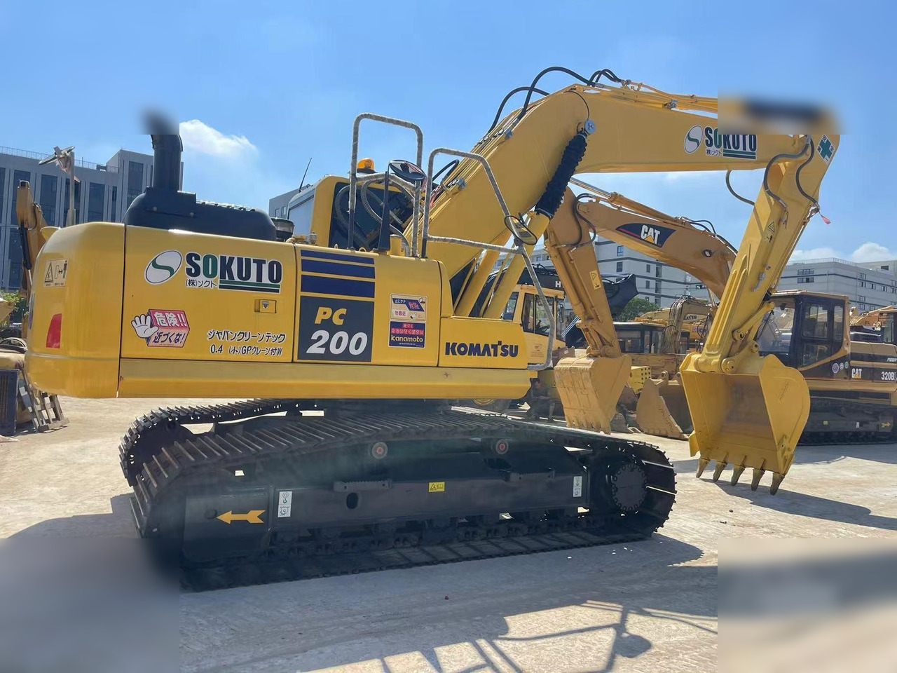 KOMATSU PC200-8 - Pásové rýpadlo: obrázok 2 KOMATSU PC200-8 - Pásové rýpadlo: obrázok 2