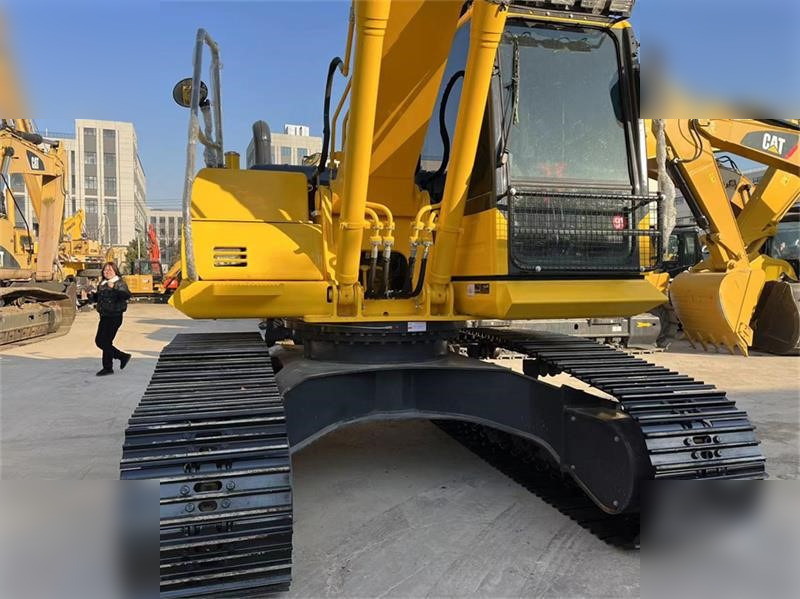 KOMATSU PC200-8N1 - Pásové rýpadlo: obrázok 4 KOMATSU PC200-8N1 - Pásové rýpadlo: obrázok 4