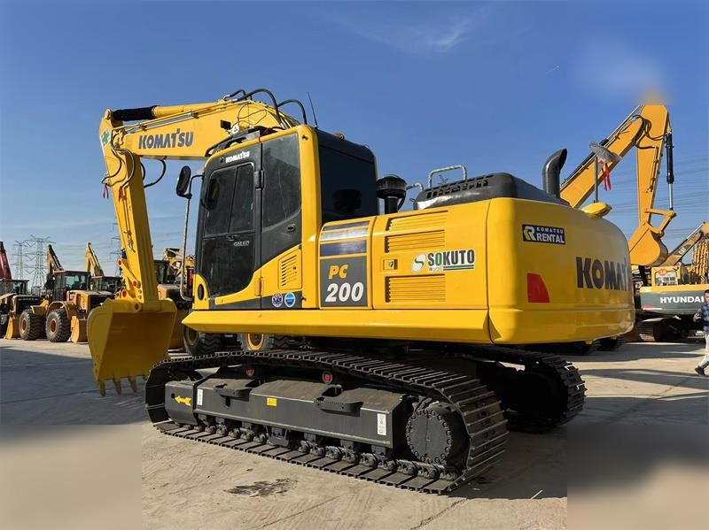 KOMATSU PC200-8N1 - Pásové rýpadlo: obrázok 3 KOMATSU PC200-8N1 - Pásové rýpadlo: obrázok 3