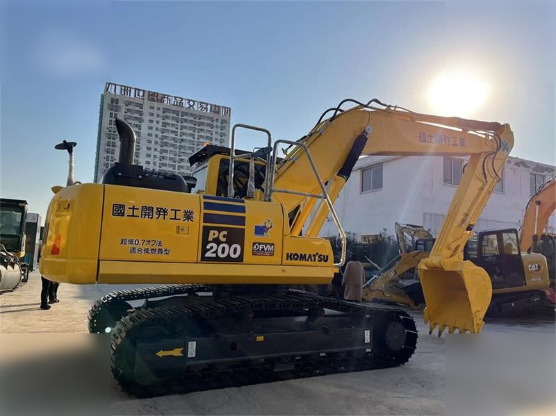 KOMATSU PC200-8N1 - Pásové rýpadlo: obrázok 2 KOMATSU PC200-8N1 - Pásové rýpadlo: obrázok 2