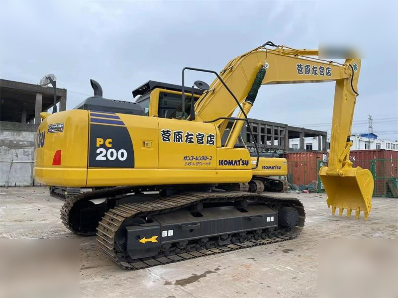 KOMATSU PC200-8N1 - Pásové rýpadlo: obrázok 2 KOMATSU PC200-8N1 - Pásové rýpadlo: obrázok 2