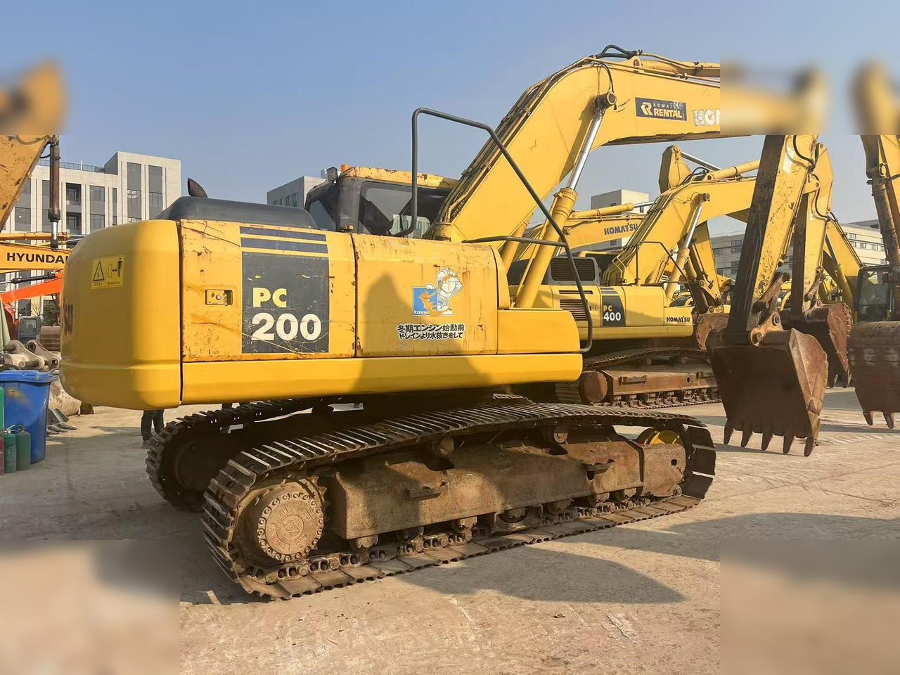 KOMATSU PC220-7 - Pásové rýpadlo: obrázok 3 KOMATSU PC220-7 - Pásové rýpadlo: obrázok 3