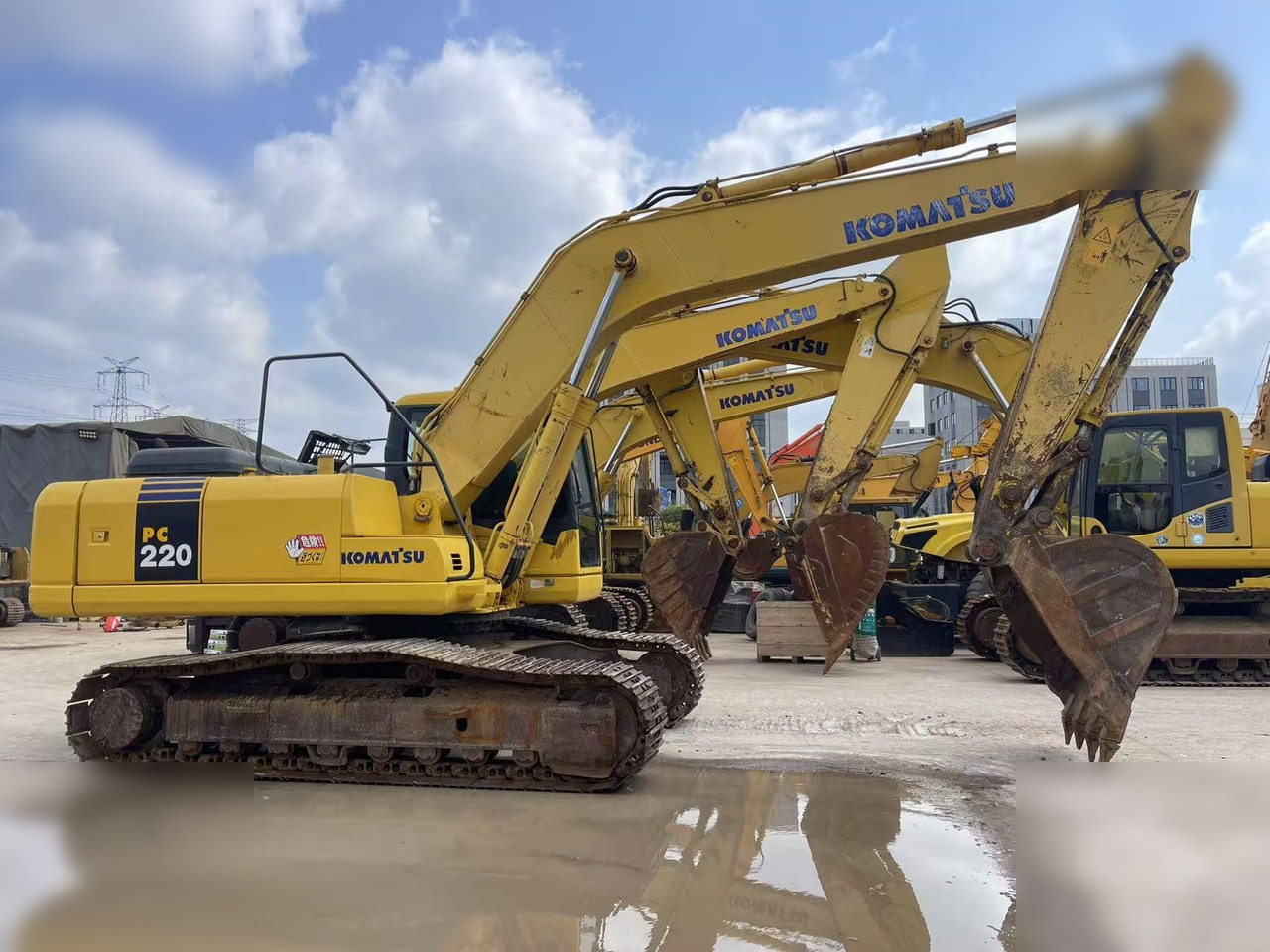 KOMATSU PC220-7 - Pásové rýpadlo: obrázok 1 KOMATSU PC220-7 - Pásové rýpadlo: obrázok 1