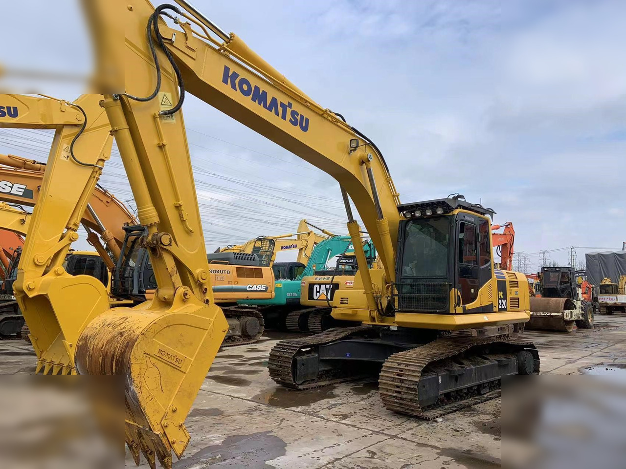 KOMATSU PC220-8 - Pásové rýpadlo: obrázok 1 KOMATSU PC220-8 - Pásové rýpadlo: obrázok 1
