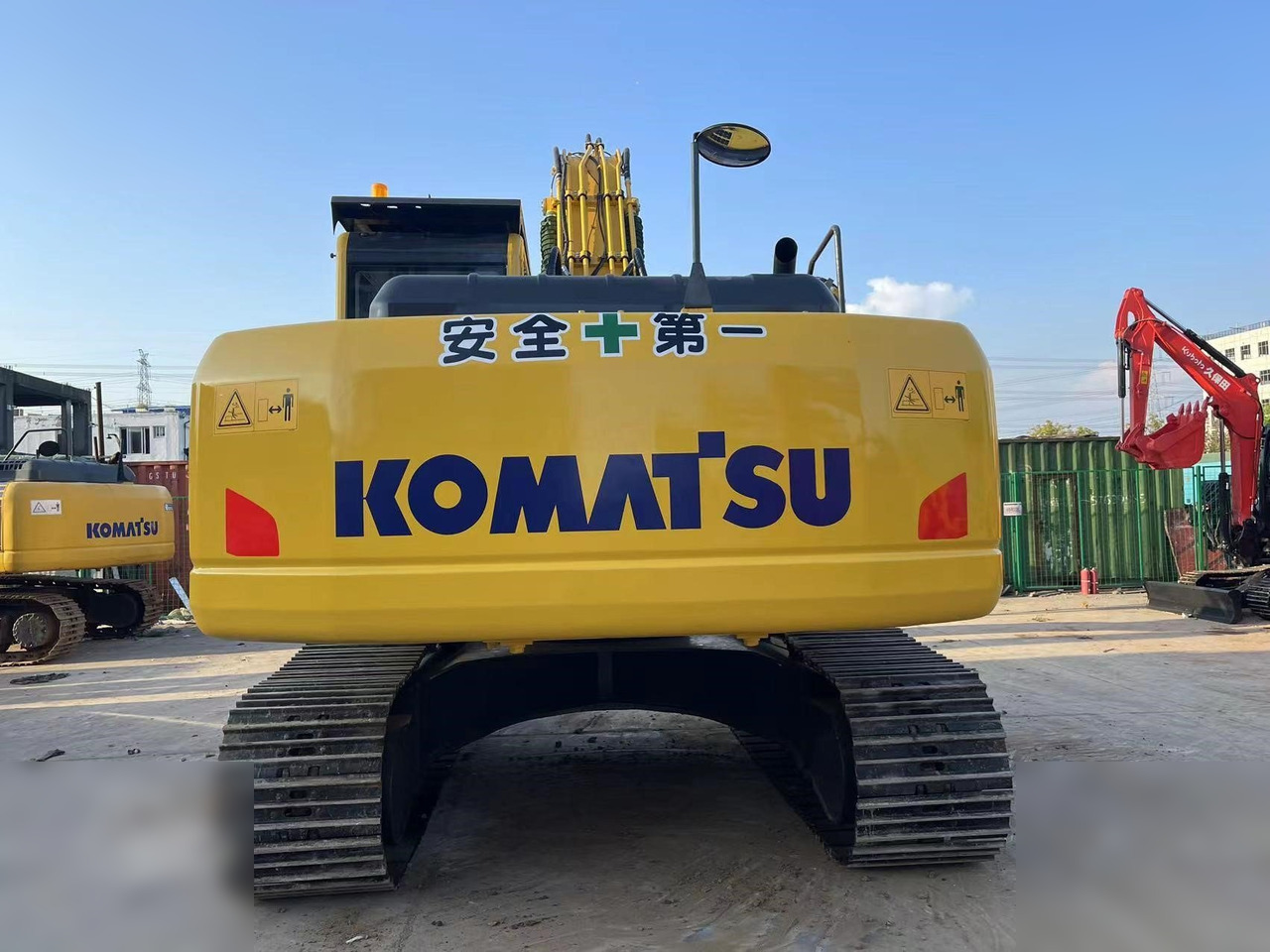 KOMATSU PC220-8 - Pásové rýpadlo: obrázok 5 KOMATSU PC220-8 - Pásové rýpadlo: obrázok 5