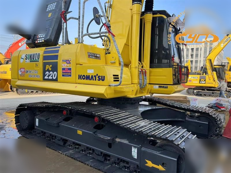 KOMATSU PC220-8 - Pásové rýpadlo: obrázok 5 KOMATSU PC220-8 - Pásové rýpadlo: obrázok 5