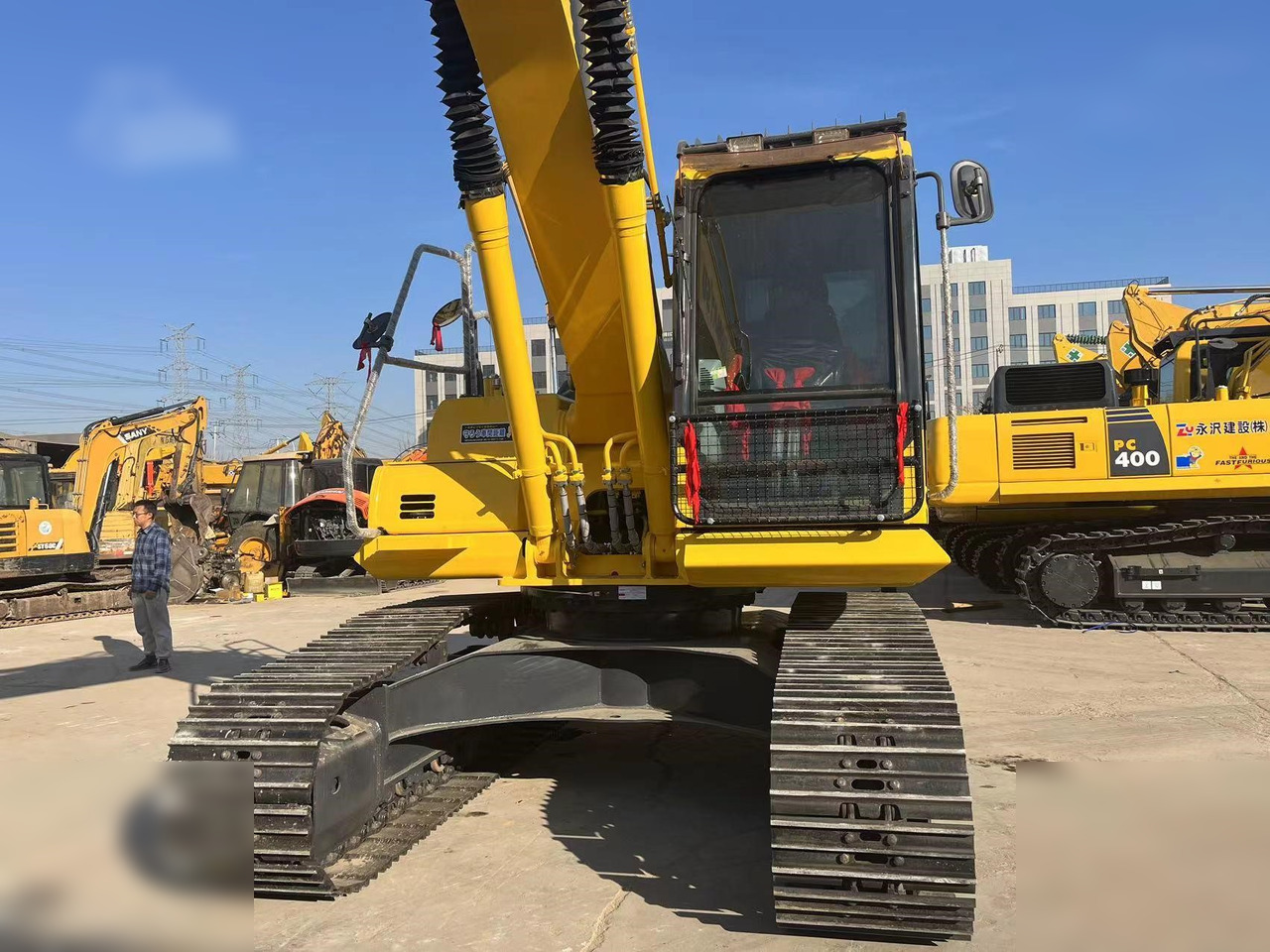 KOMATSU PC220-8 - Pásové rýpadlo: obrázok 2 KOMATSU PC220-8 - Pásové rýpadlo: obrázok 2