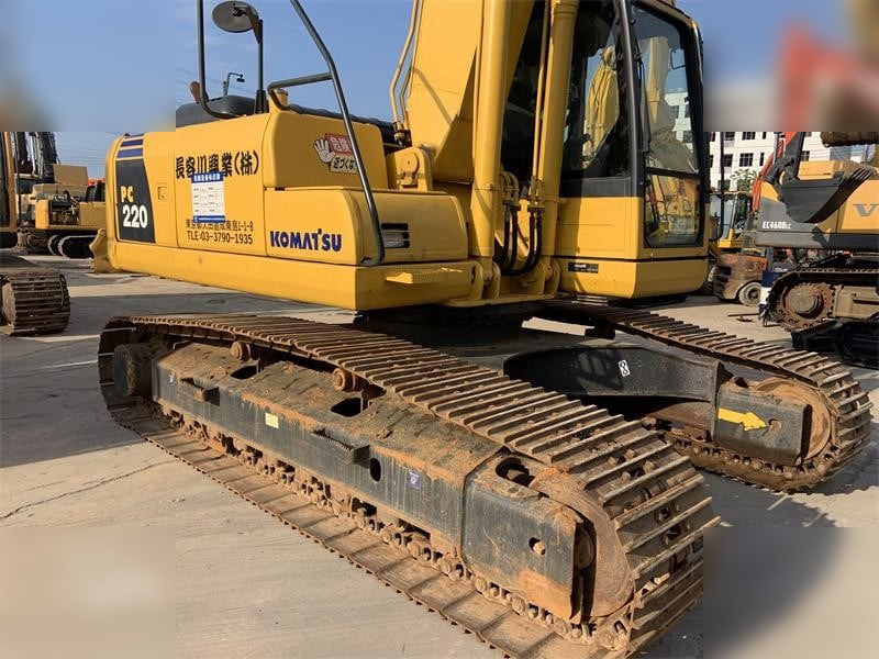 KOMATSU PC220-8N1 - Pásové rýpadlo: obrázok 5 KOMATSU PC220-8N1 - Pásové rýpadlo: obrázok 5
