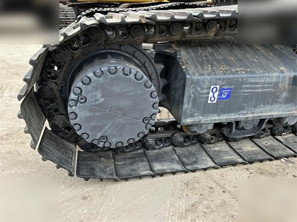 Pásové rýpadlo KOMATSU PC240 LC-8: obrázok 7