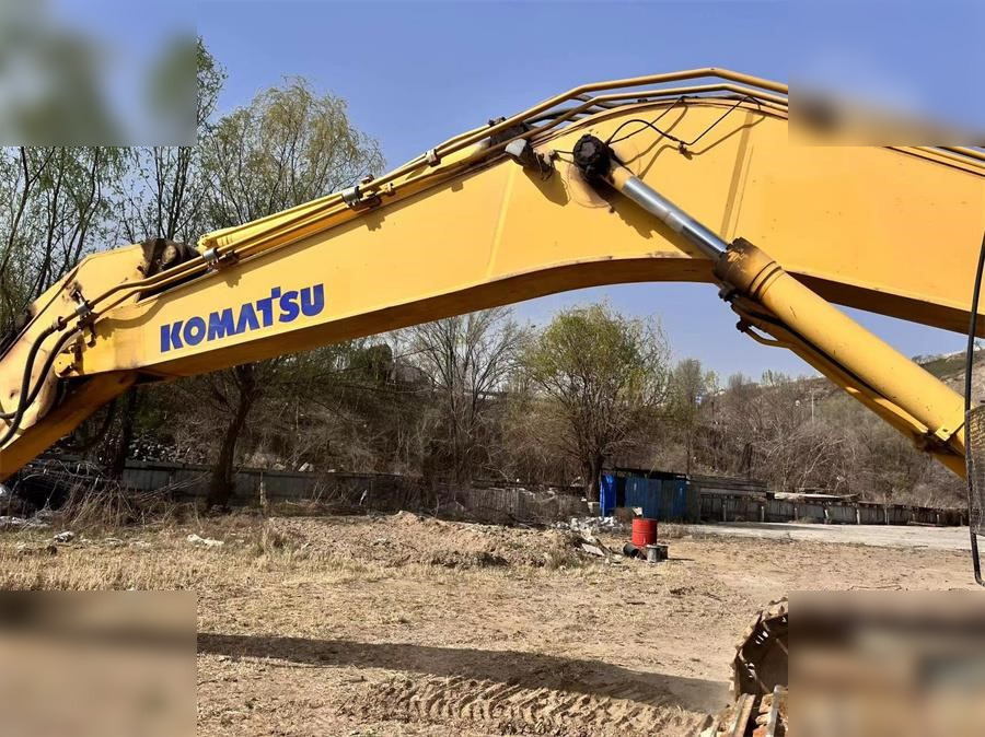 KOMATSU PC400-7 - Pásové rýpadlo: obrázok 5 KOMATSU PC400-7 - Pásové rýpadlo: obrázok 5