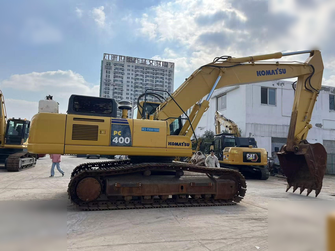 KOMATSU PC400-8R - Pásové rýpadlo: obrázok 2 KOMATSU PC400-8R - Pásové rýpadlo: obrázok 2