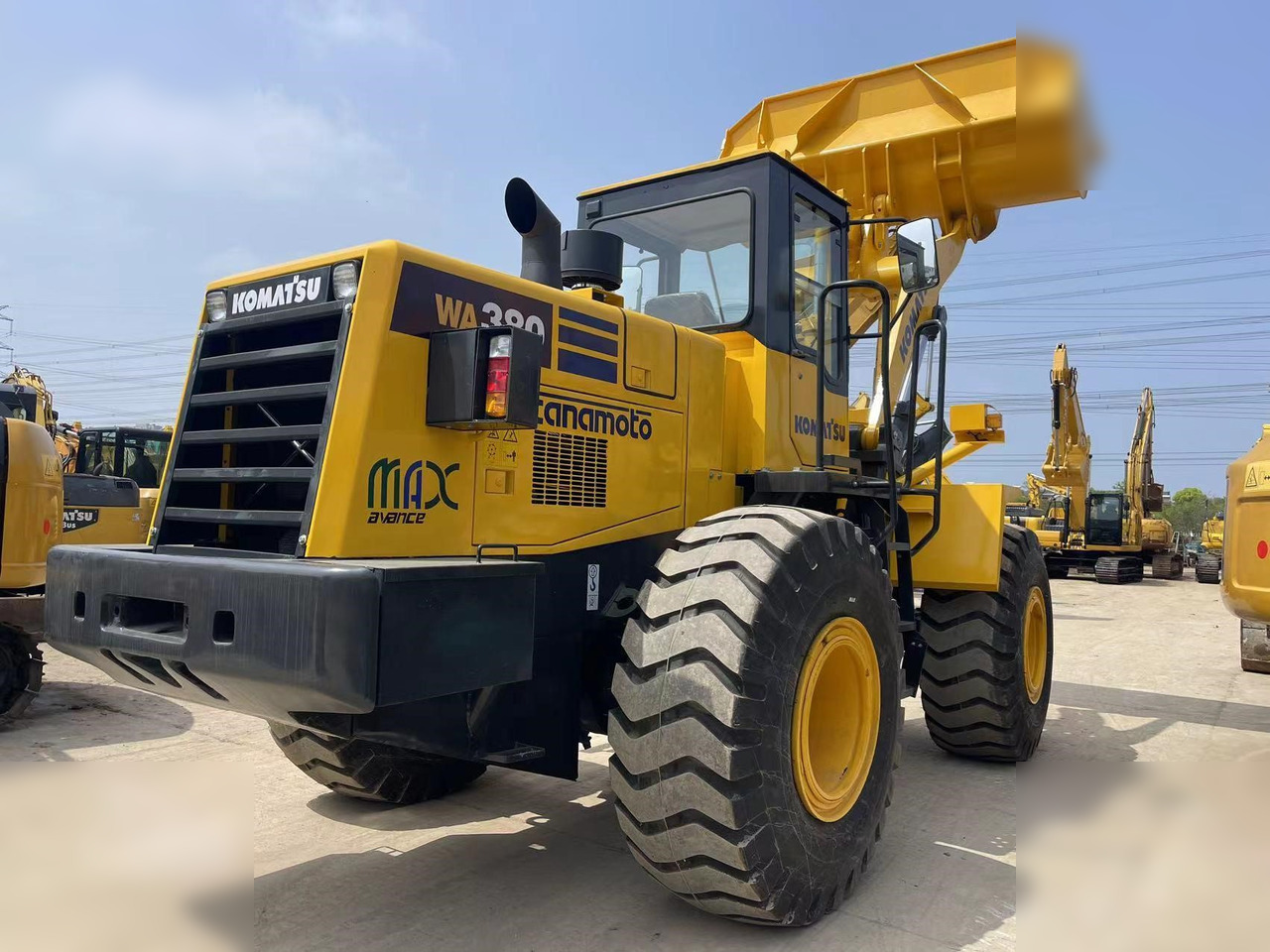 KOMATSU WA380-3 - Kolesový nakladač: obrázok 2 KOMATSU WA380-3 - Kolesový nakladač: obrázok 2