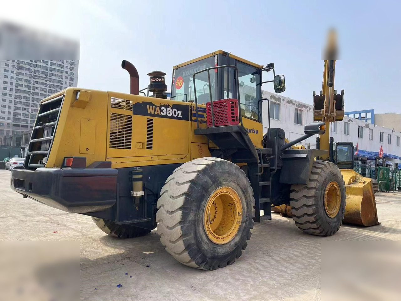 KOMATSU WA380Z-6 - Kolesový nakladač: obrázok 4 KOMATSU WA380Z-6 - Kolesový nakladač: obrázok 4