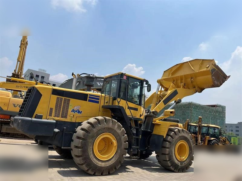KOMATSU WA470-6 - Kolesový nakladač: obrázok 2 KOMATSU WA470-6 - Kolesový nakladač: obrázok 2