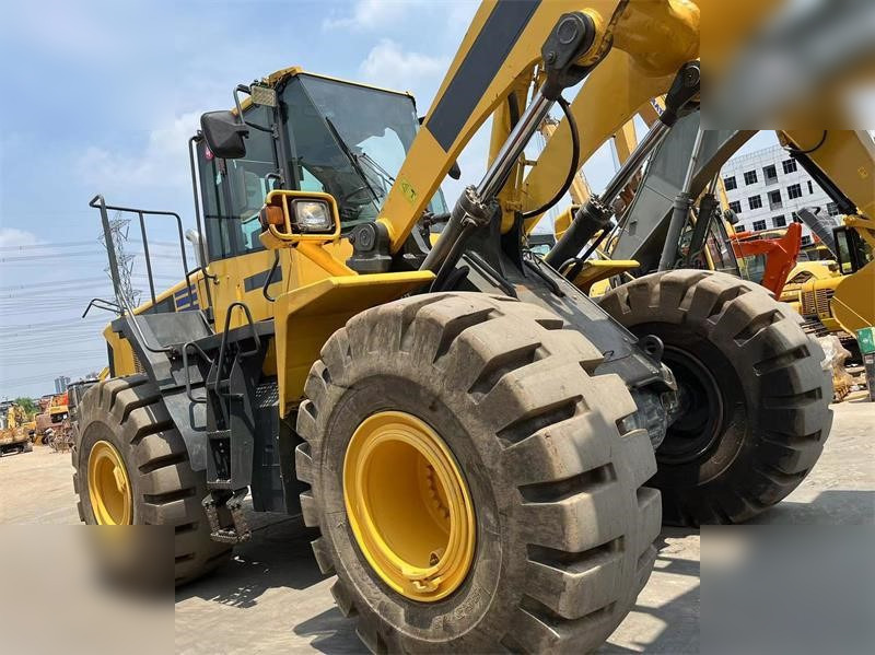 KOMATSU WA470-6 - Kolesový nakladač: obrázok 3 KOMATSU WA470-6 - Kolesový nakladač: obrázok 3