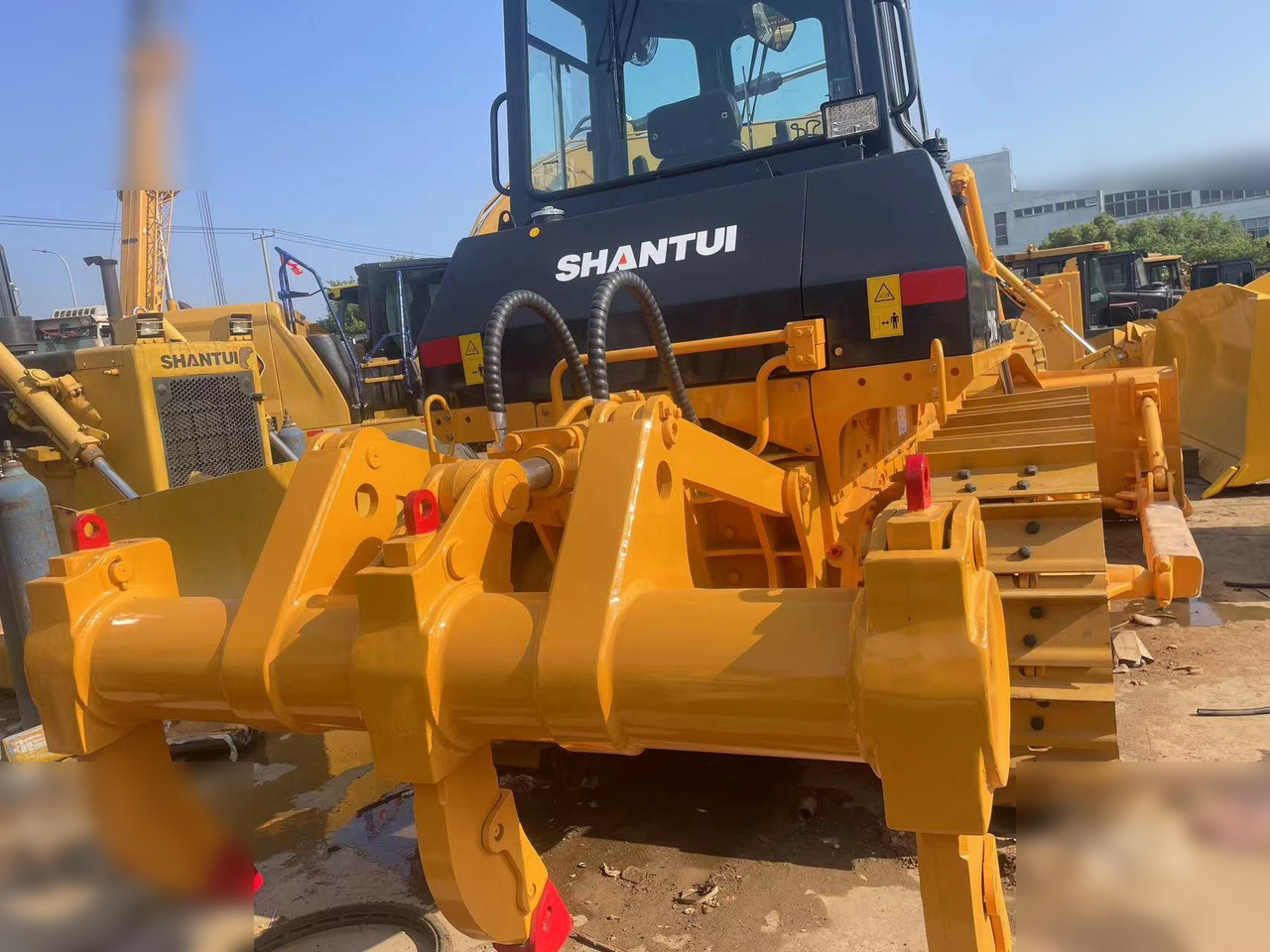 SHANTUI SD16 - Buldozér: obrázok 4 SHANTUI SD16 - Buldozér: obrázok 4