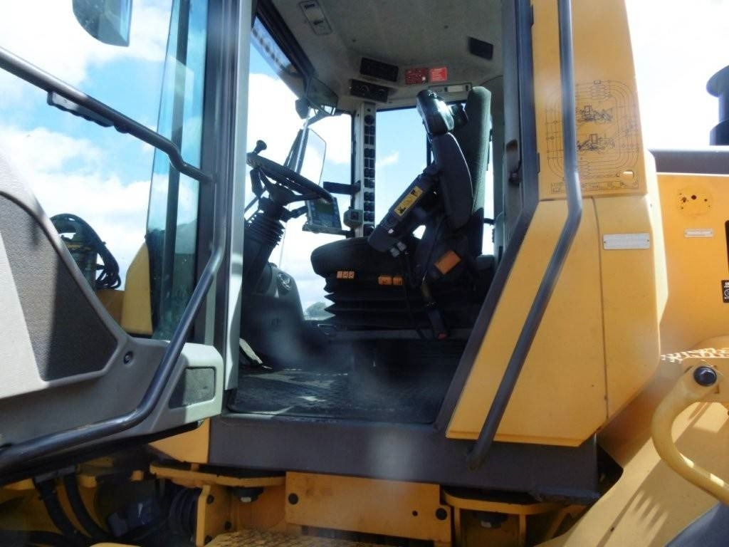 Volvo L 120 F - Kolesový nakladač: obrázok 2 Volvo L 120 F - Kolesový nakladač: obrázok 2