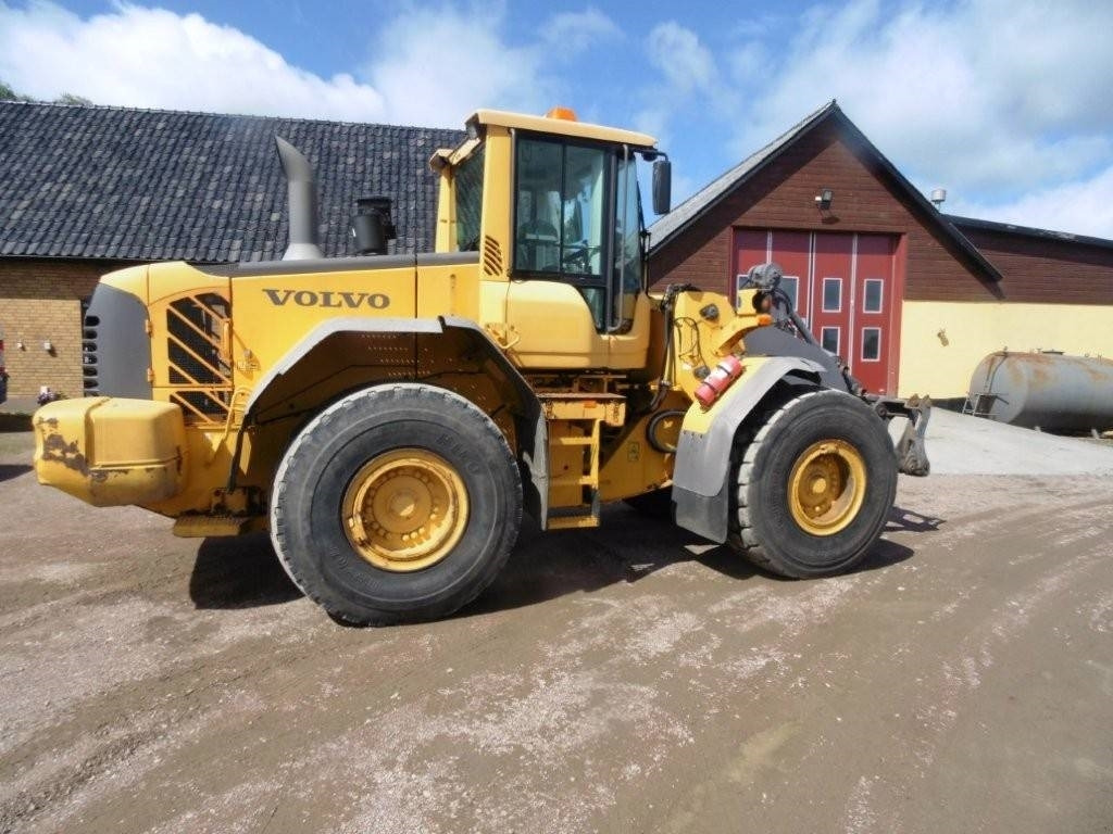 Volvo L 120 F - Kolesový nakladač: obrázok 3 Volvo L 120 F - Kolesový nakladač: obrázok 3