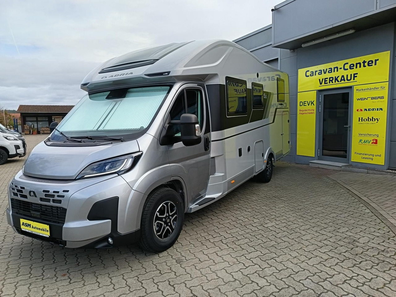 Adria Matrix 60Y 670 SL 4,4t*JUBILEE*MARKISE*LED*NAVI* - Polointegrované obytné auto: obrázok 3 Adria Matrix 60Y 670 SL 4,4t*JUBILEE*MARKISE*LED*NAVI* - Polointegrované obytné auto: obrázok 3