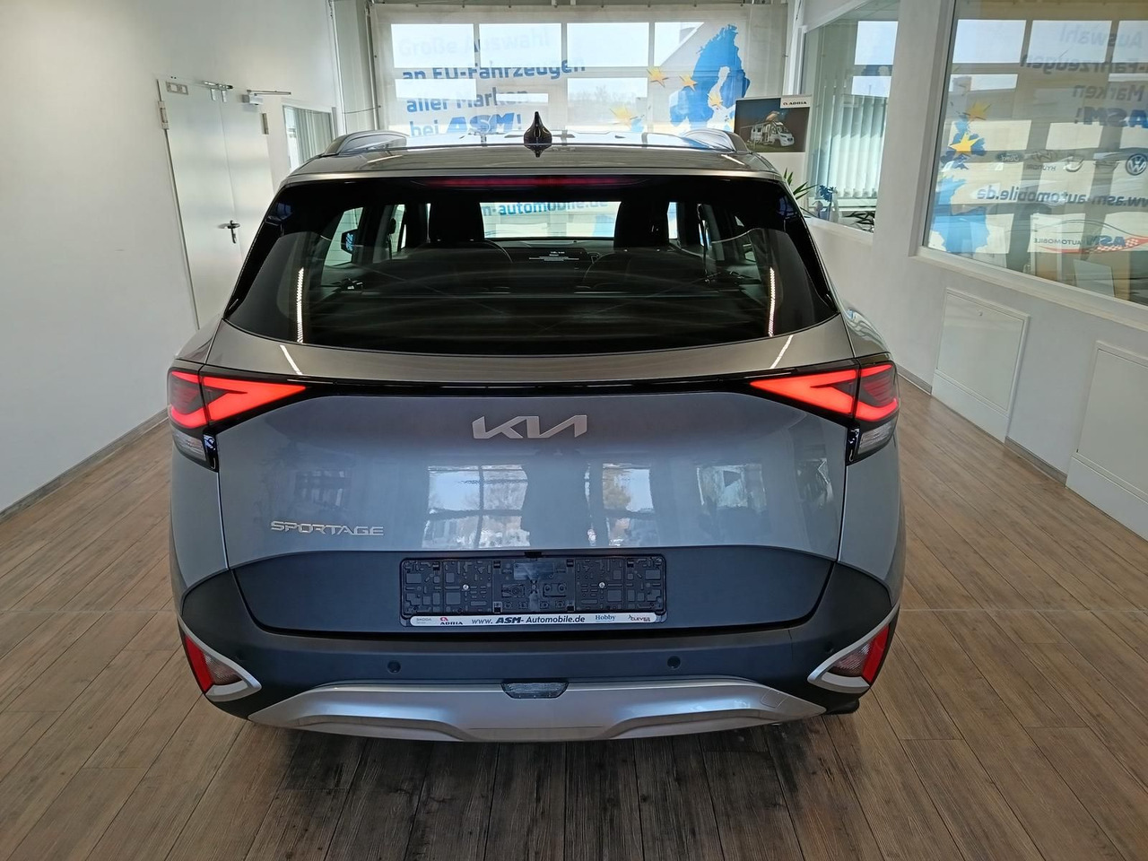 Kia Sportage 1.6 T-GDI DCT Vision*NAVI*LED*R-KAM*DAB - SUV: obrázok 5 Kia Sportage 1.6 T-GDI DCT Vision*NAVI*LED*R-KAM*DAB - SUV: obrázok 5