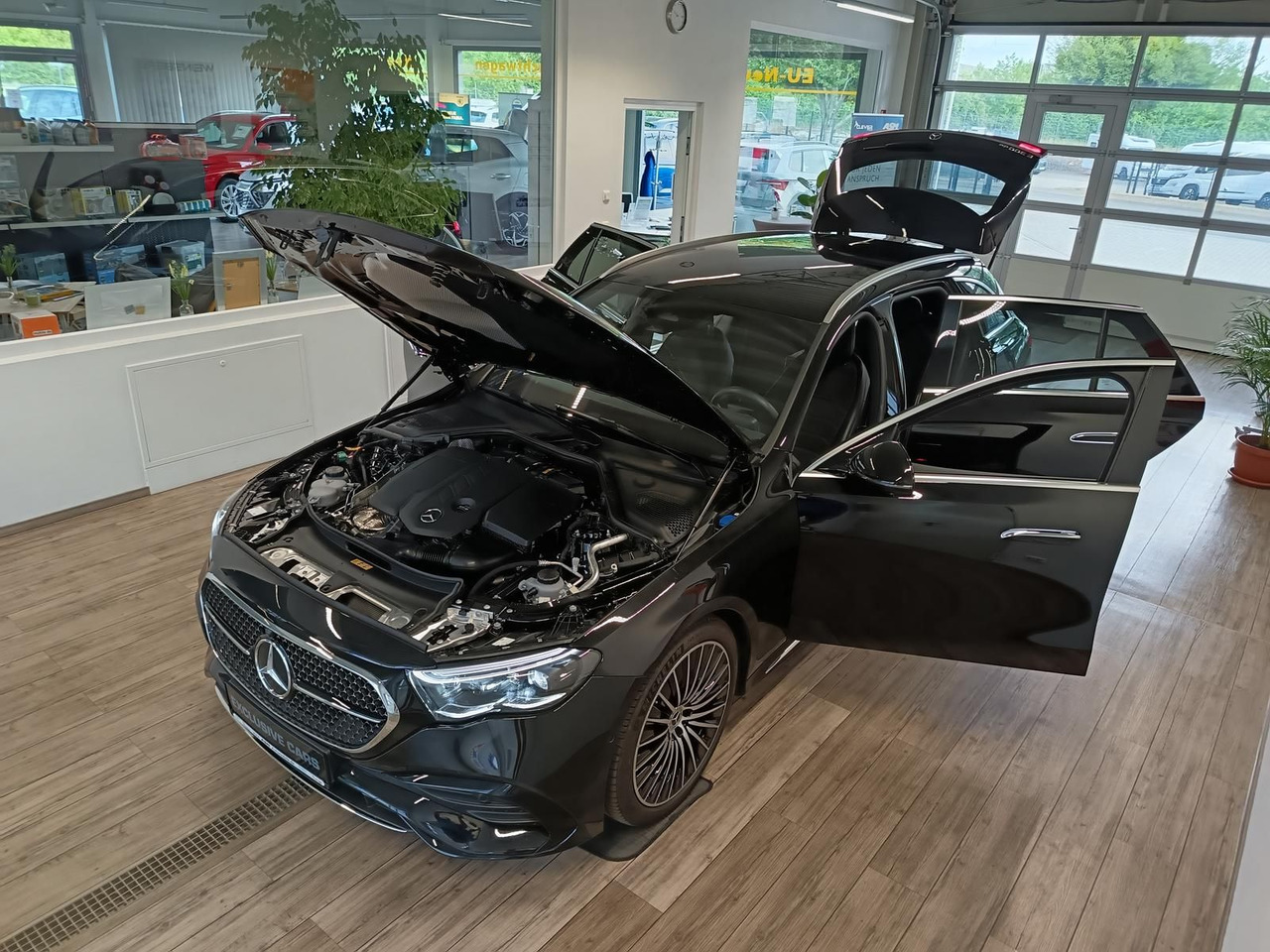 Mercedes-Benz E 300 T de 4M*AMG LINE ADVANCED PLUS*AHK*360°* - Kombi: obrázok 2 Mercedes-Benz E 300 T de 4M*AMG LINE ADVANCED PLUS*AHK*360°* - Kombi: obrázok 2