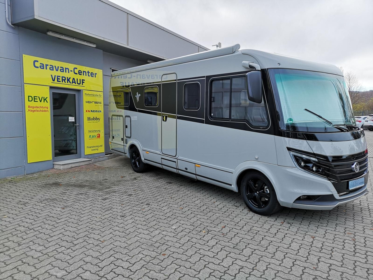 Niesmann + Bischoff iSmove 6.9 E 132 kW+AHK+SOLAR+ALDE+KLIMA+NAVI - Integrované obytné auto: obrázok 3 Niesmann + Bischoff iSmove 6.9 E 132 kW+AHK+SOLAR+ALDE+KLIMA+NAVI - Integrované obytné auto: obrázok 3