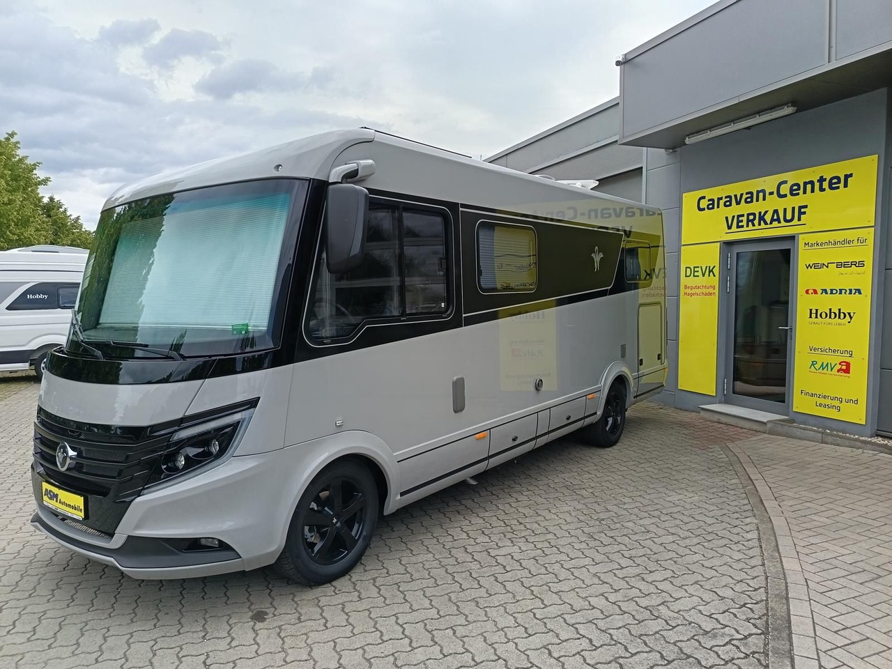 Niesmann + Bischoff iSmove 6.9 E 132 kW*AHK*SOLAR*SAT*TV*DACHKLIMA* - Integrované obytné auto: obrázok 4 Niesmann + Bischoff iSmove 6.9 E 132 kW*AHK*SOLAR*SAT*TV*DACHKLIMA* - Integrované obytné auto: obrázok 4