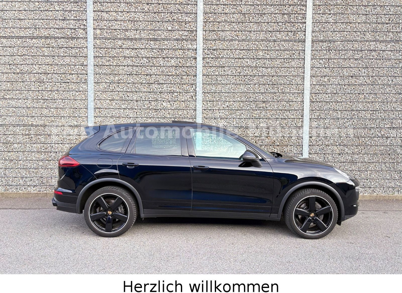 Porsche Cayenne Diesel*Panorama*BOSE*Kamera*PDLS*21Zoll* - SUV: obrázok 4 Porsche Cayenne Diesel*Panorama*BOSE*Kamera*PDLS*21Zoll* - SUV: obrázok 4