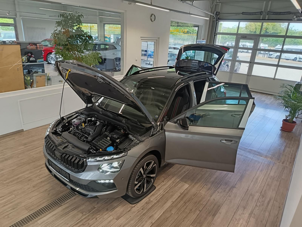 Skoda Kamiq Monte Carlo 1.5 TSI DSG*5J.GARANTIE*PANO* - SUV: obrázok 2 Skoda Kamiq Monte Carlo 1.5 TSI DSG*5J.GARANTIE*PANO* - SUV: obrázok 2