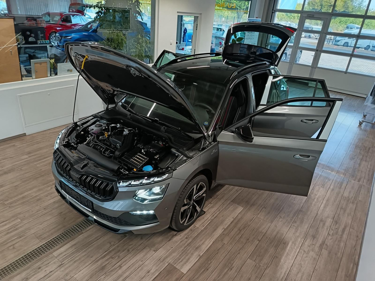 Skoda Kamiq Monte Carlo 1,5 TSI DSG*AHK*PANO*LED*ACC* - SUV: obrázok 2 Skoda Kamiq Monte Carlo 1,5 TSI DSG*AHK*PANO*LED*ACC* - SUV: obrázok 2