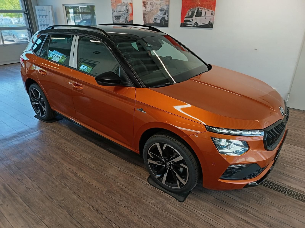Skoda Kamiq Monte Carlo 1,5 TSI DSG*PANO*AHK*5J.GARANT - SUV: obrázok 3 Skoda Kamiq Monte Carlo 1,5 TSI DSG*PANO*AHK*5J.GARANT - SUV: obrázok 3