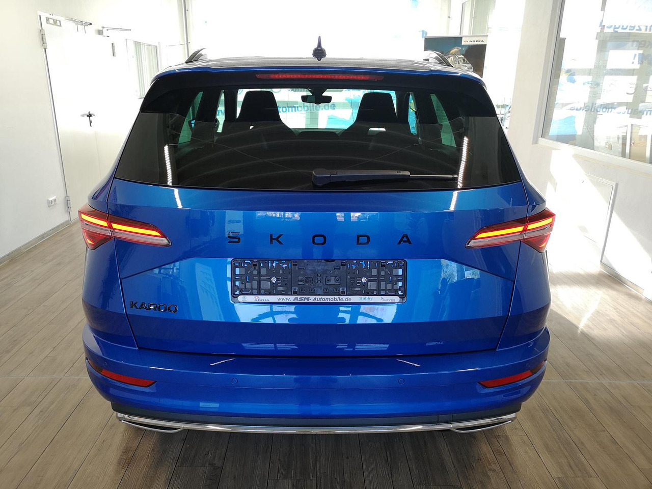 Skoda Karoq Sportline 1,5 TSI DSG*AHK*360°5J.GARANTIE* - SUV: obrázok 5 Skoda Karoq Sportline 1,5 TSI DSG*AHK*360°5J.GARANTIE* - SUV: obrázok 5
