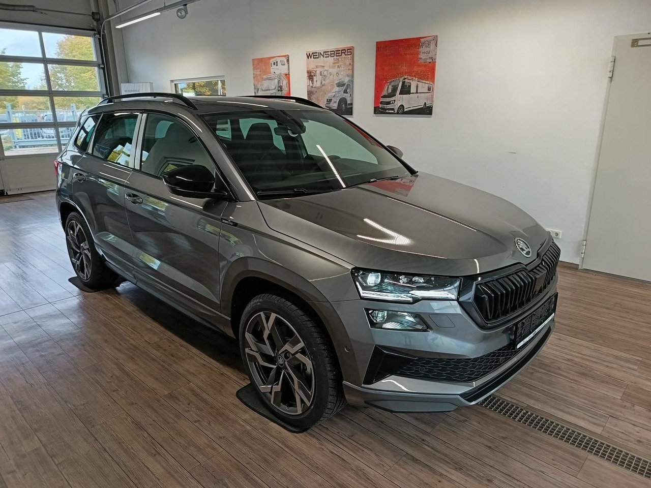 Skoda Karoq Sportline 2,0 TDI 4x4*AHK*PSD*STD.HZG*DCC* - SUV: obrázok 3 Skoda Karoq Sportline 2,0 TDI 4x4*AHK*PSD*STD.HZG*DCC* - SUV: obrázok 3