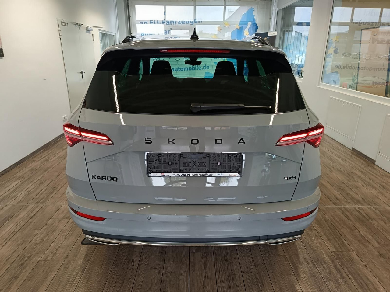 Skoda Karoq Sportline 2,0 TDI DSG 4x4*AHK*PSD*STD.HZG* - SUV: obrázok 5 Skoda Karoq Sportline 2,0 TDI DSG 4x4*AHK*PSD*STD.HZG* - SUV: obrázok 5