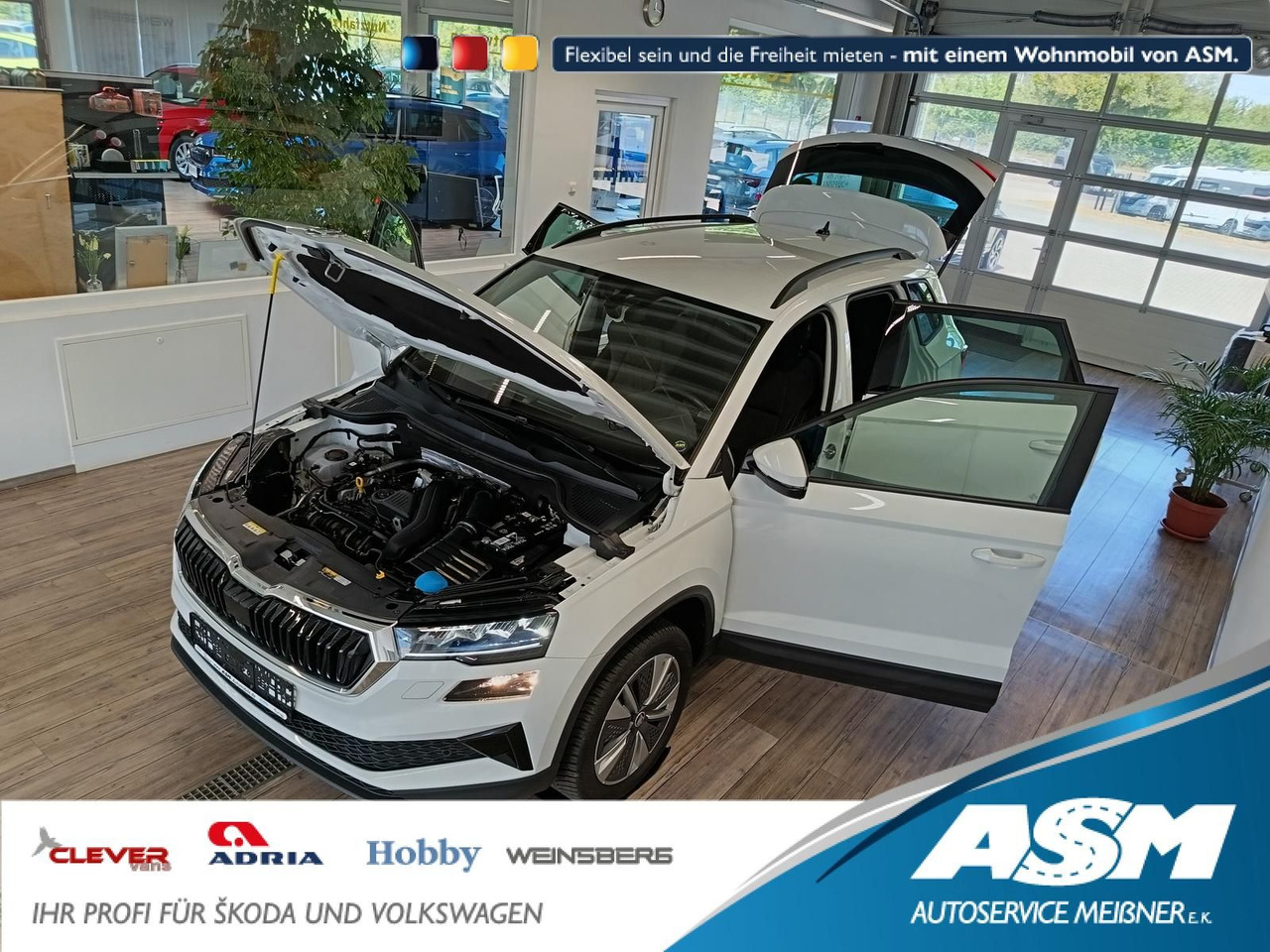 Skoda Karoq Style 1,5 TSI DSG*AHK*NAVI*LED*R-KAM*2xPDC - SUV: obrázok 1 Skoda Karoq Style 1,5 TSI DSG*AHK*NAVI*LED*R-KAM*2xPDC - SUV: obrázok 1