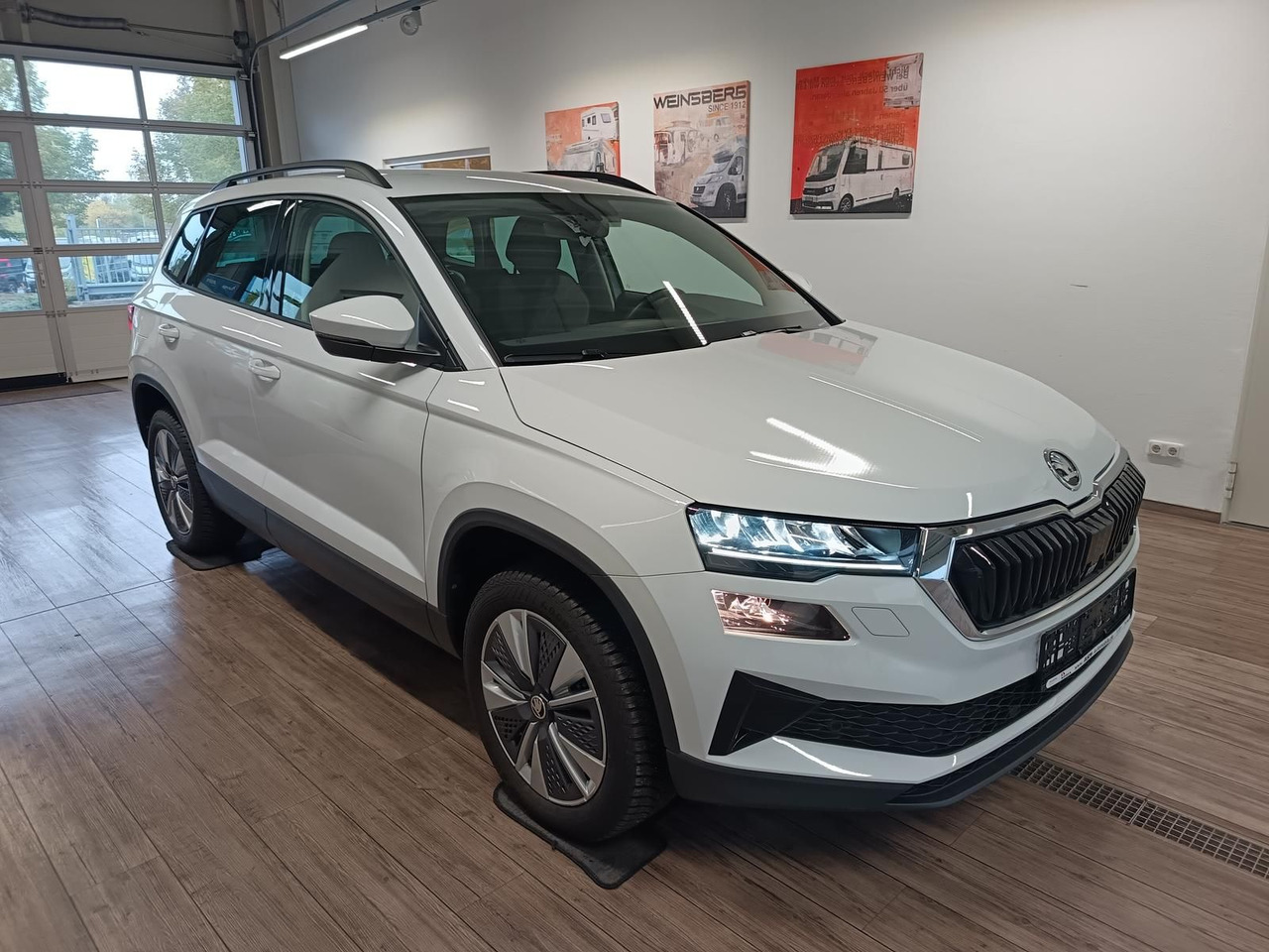 Skoda Karoq Style 1,5 TSI DSG*AHK*NAVI*LED*R-KAM*2xPDC - SUV: obrázok 3 Skoda Karoq Style 1,5 TSI DSG*AHK*NAVI*LED*R-KAM*2xPDC - SUV: obrázok 3