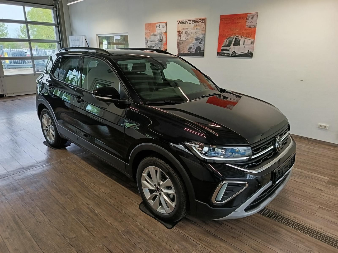 Volkswagen T-Cross Life 1.5 TSI DSG*AHK*MATRIX LED*ACC*SHZ* - SUV: obrázok 3 Volkswagen T-Cross Life 1.5 TSI DSG*AHK*MATRIX LED*ACC*SHZ* - SUV: obrázok 3