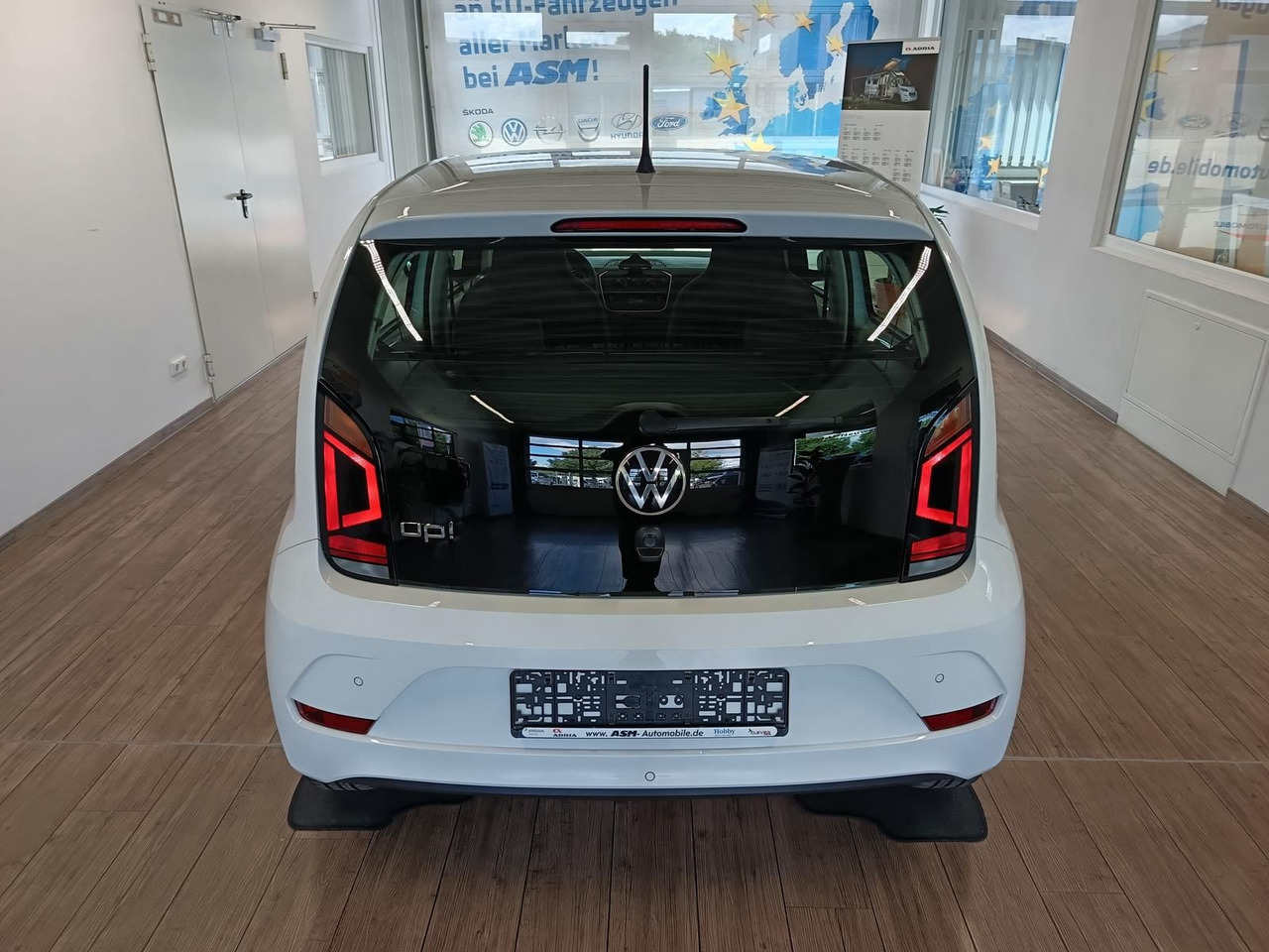 Volkswagen up! move up! 1.0*R-KAM*PDC*SHZ*MAPS+MORE*DAB*NSW - Automobil: obrázok 5 Volkswagen up! move up! 1.0*R-KAM*PDC*SHZ*MAPS+MORE*DAB*NSW - Automobil: obrázok 5