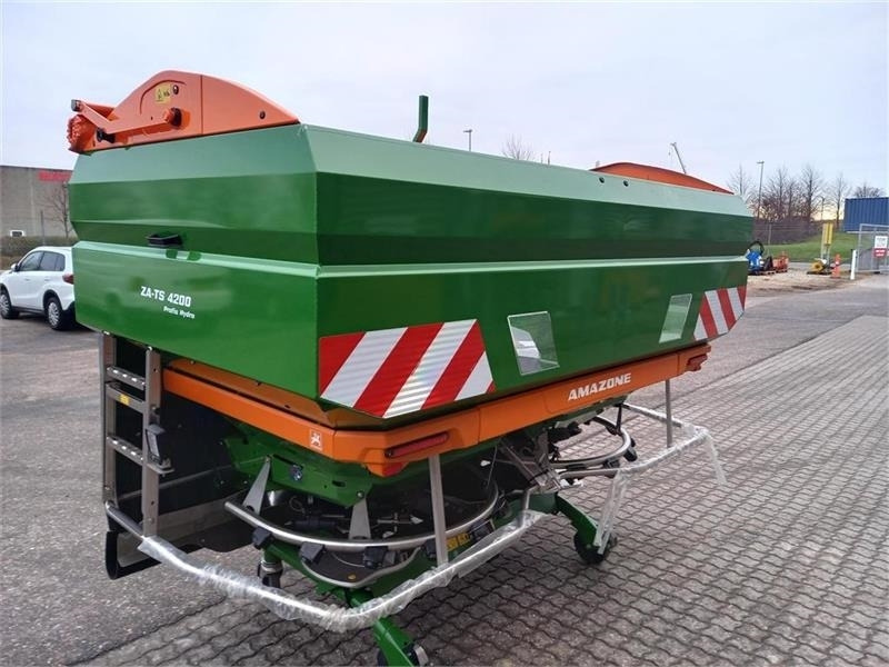 Amazone ZA-TS 4200 Hydro med Argus og WindControl - Rozmetadlo hnoja: obrázok 3 Amazone ZA-TS 4200 Hydro med Argus og WindControl - Rozmetadlo hnoja: obrázok 3