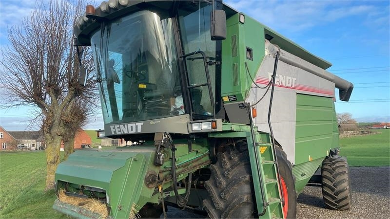 Fendt 6330 - Obilný kombajn: obrázok 1 Fendt 6330 - Obilný kombajn: obrázok 1