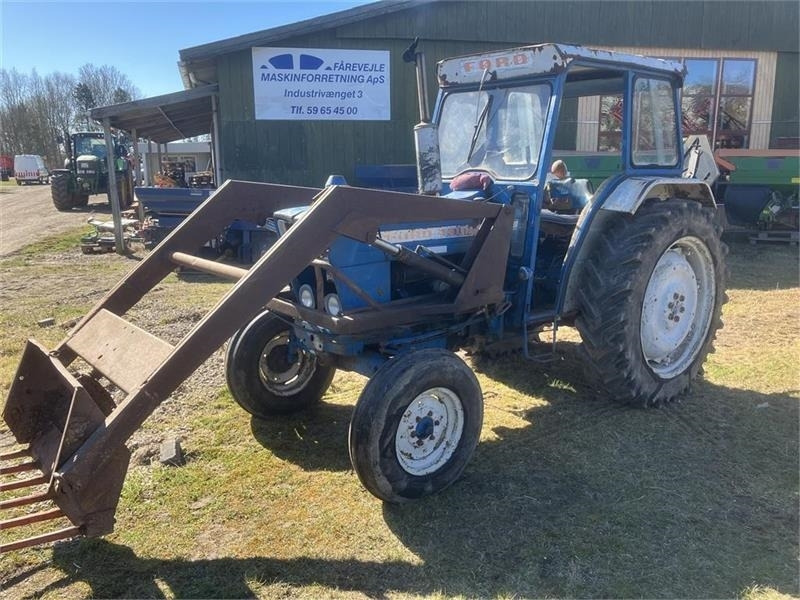 Ford 4000 Med frontlæsser  - Traktor: obrázok 1 Ford 4000 Med frontlæsser  - Traktor: obrázok 1