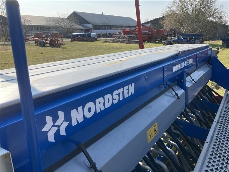 He-Va Doublet COMBI-SEEDER VB 4M - Modulárny sejací stroj: obrázok 5 He-Va Doublet COMBI-SEEDER VB 4M - Modulárny sejací stroj: obrázok 5
