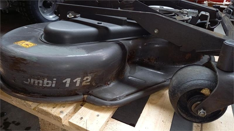 Husqvarna COMBI 112 300SERIE - Záhradná kosačka: obrázok 3 Husqvarna COMBI 112 300SERIE - Záhradná kosačka: obrázok 3